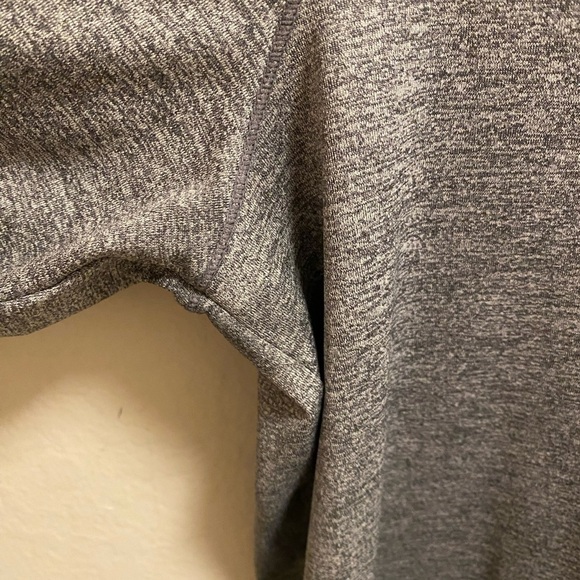 Athleta Gray Sunlover UPF Tulip Back Long Sleeve Athletic Top - Picture 10 of 11